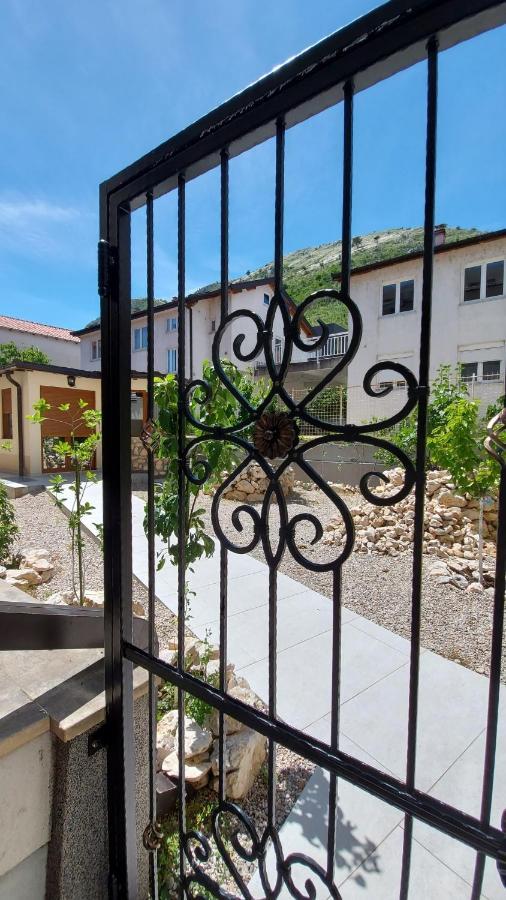 Apartments Kapetanovina Mostar Bagian luar foto